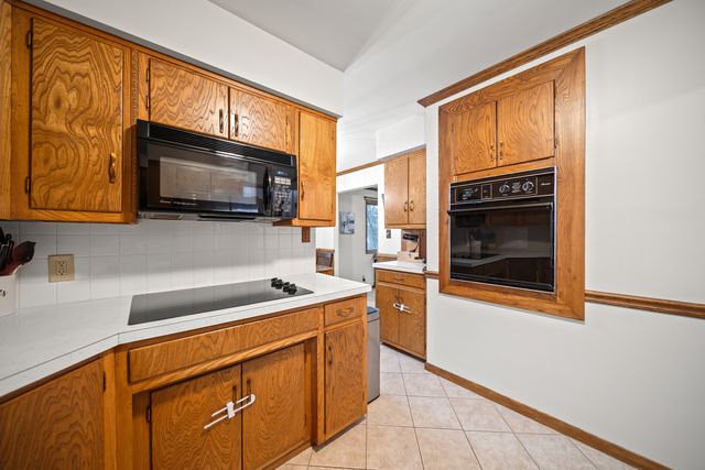 3138 12th Avenue, Moline, IL 61265