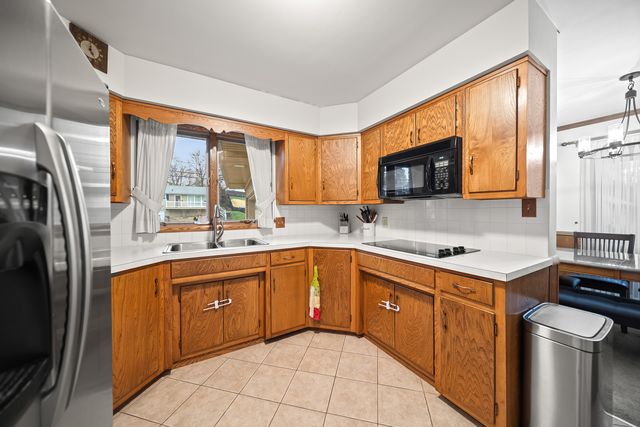 3138 12th Avenue, Moline, IL 61265