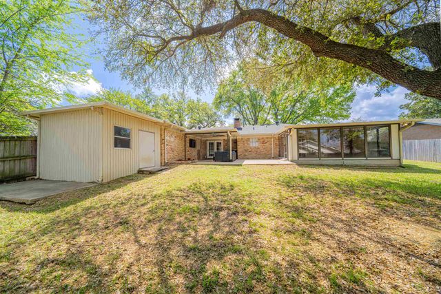 507 Sheffield Dr, Longview, TX 75605