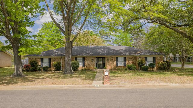 507 Sheffield Dr, Longview, TX 75605