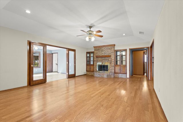 741 Barton Lane, Levelland, TX 79336