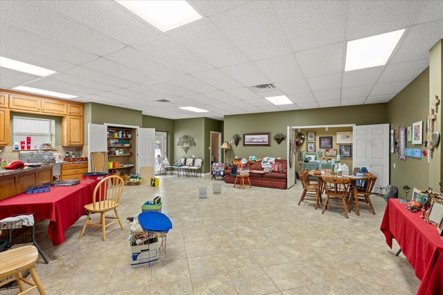 741 Barton Lane, Levelland, TX 79336