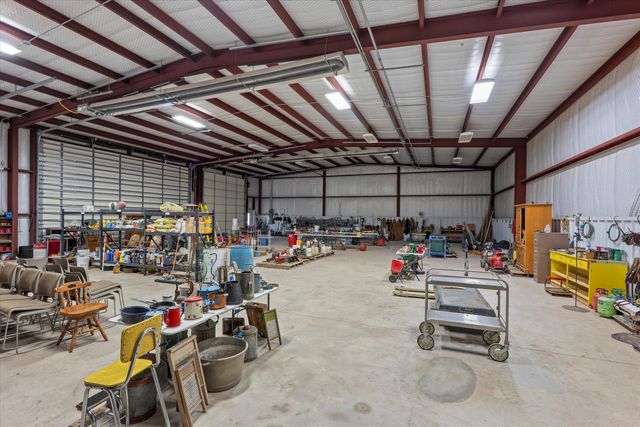 741 Barton Lane, Levelland, TX 79336