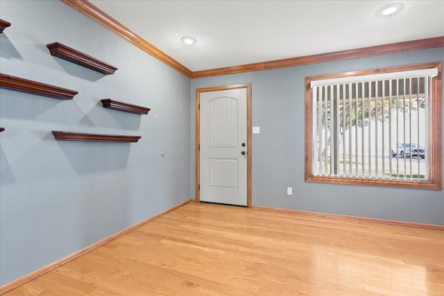 741 Barton Lane, Levelland, TX 79336