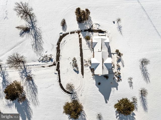 220 SASSAMANSVILLE RD, Gilbertsville, PA 19525