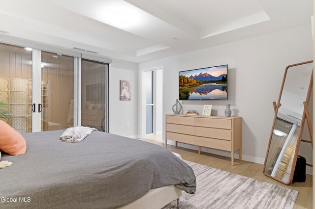 128 Henry Street APT 203, Saratoga Springs, NY 12866