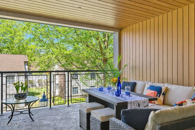 128 Henry Street APT 203, Saratoga Springs, NY 12866
