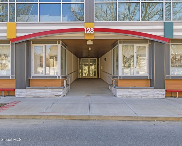 128 Henry Street APT 203, Saratoga Springs, NY 12866