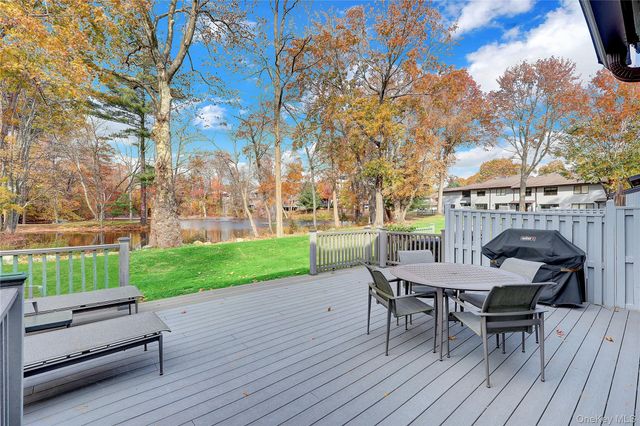 4 Club Drive N 4, Jericho, NY 11753