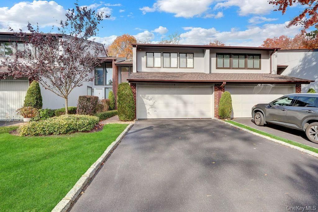 4 Club Drive N 4, Jericho, NY 11753