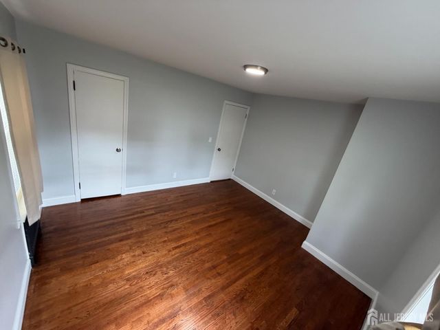 225 225 Harris Avenue, Middlesex, NJ 08846