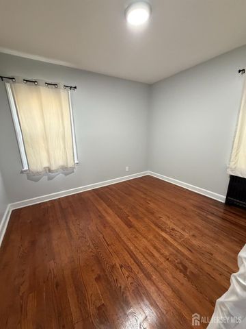 225 225 Harris Avenue, Middlesex, NJ 08846
