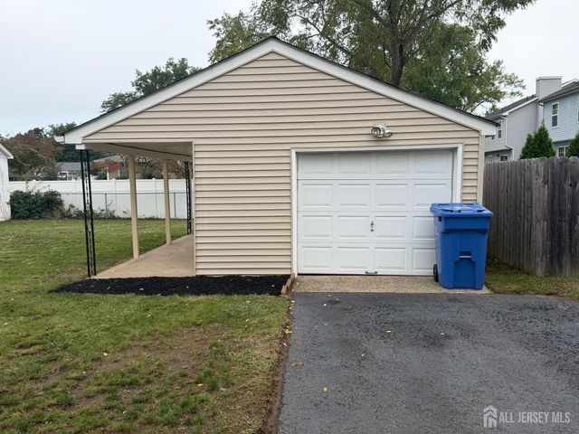 225 225 Harris Avenue, Middlesex, NJ 08846