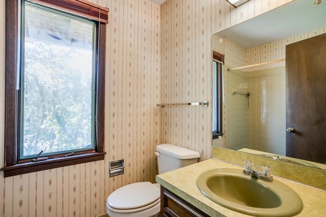 9804 W 12th St N, Wichita, KS 67212