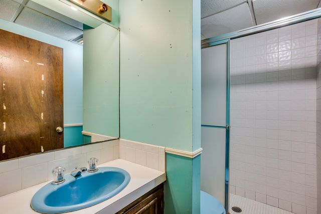 9804 W 12th St N, Wichita, KS 67212