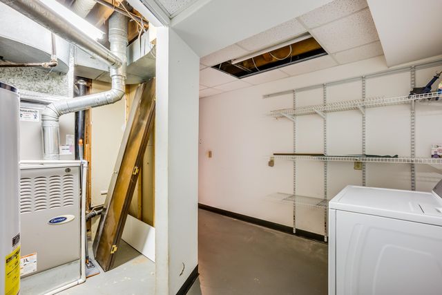 9804 W 12th St N, Wichita, KS 67212