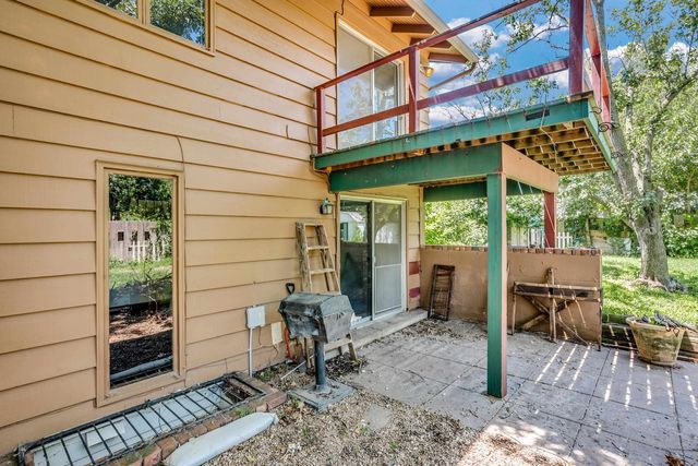 9804 W 12th St N, Wichita, KS 67212