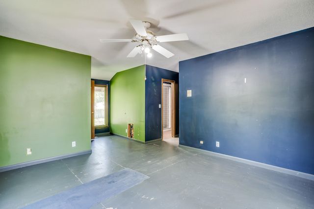 9804 W 12th St N, Wichita, KS 67212