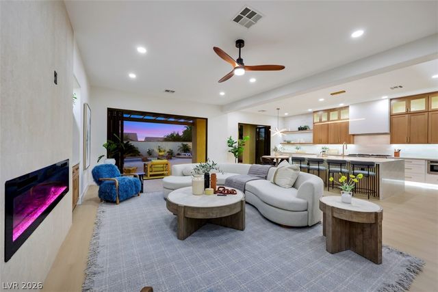 3302 Saddle Soap Court, Las Vegas, NV 89135
