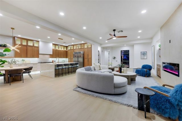 3302 Saddle Soap Court, Las Vegas, NV 89135