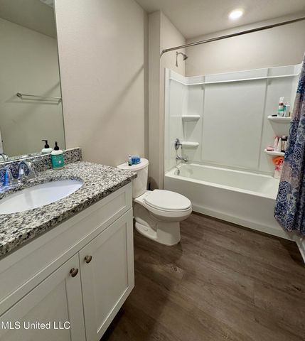 3609 N 7th Street, Ocean Springs, MS 39564