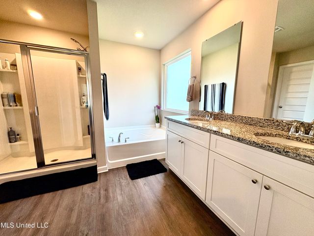 3609 N 7th Street, Ocean Springs, MS 39564