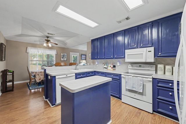 281 Broadmoor Drive, Trinity, TX 75862