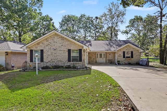 281 Broadmoor Drive, Trinity, TX 75862
