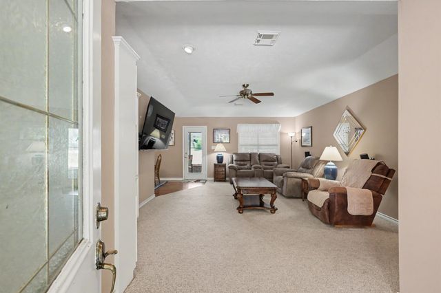 281 Broadmoor Drive, Trinity, TX 75862