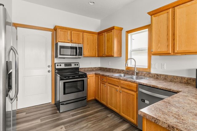 2227 4th Avenue SE, Altoona, IA 50009