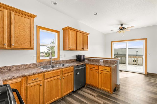 2227 4th Avenue SE, Altoona, IA 50009