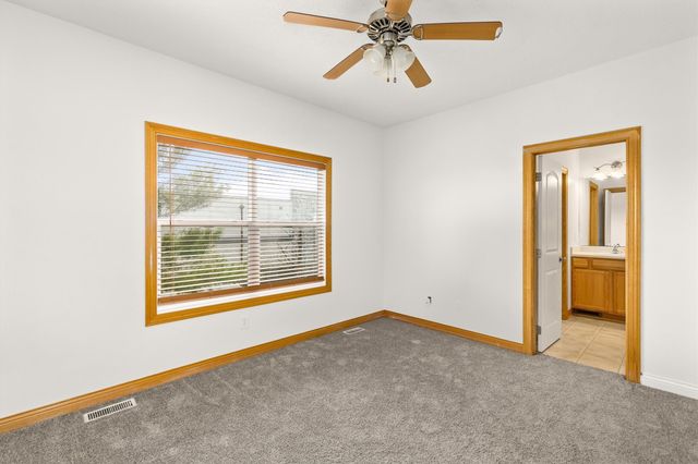 2227 4th Avenue SE, Altoona, IA 50009