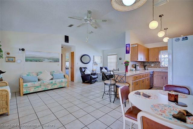 728 Lake Betty Drive, Lake Placid, FL 33852