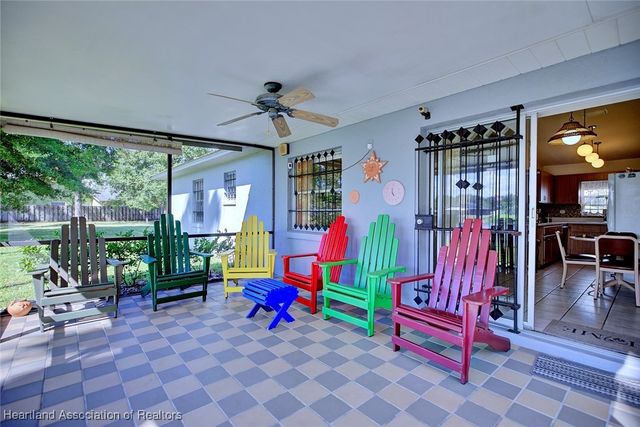 728 Lake Betty Drive, Lake Placid, FL 33852