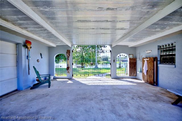 728 Lake Betty Drive, Lake Placid, FL 33852