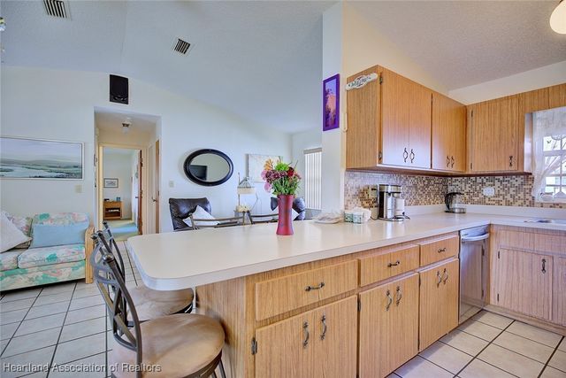 728 Lake Betty Drive, Lake Placid, FL 33852