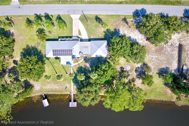 728 Lake Betty Drive, Lake Placid, FL 33852