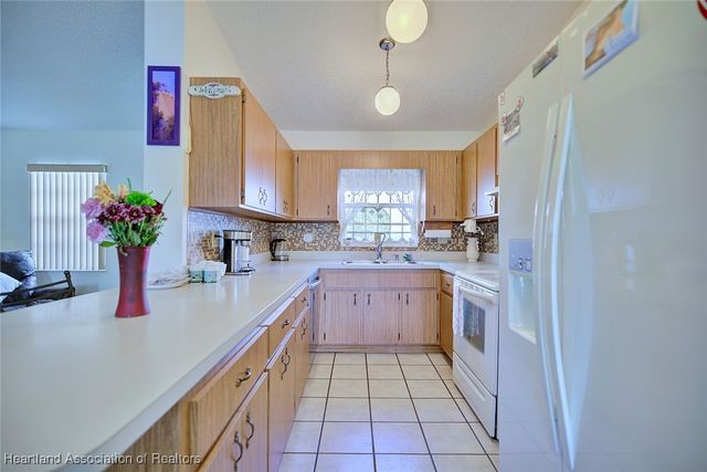 728 Lake Betty Drive, Lake Placid, FL 33852