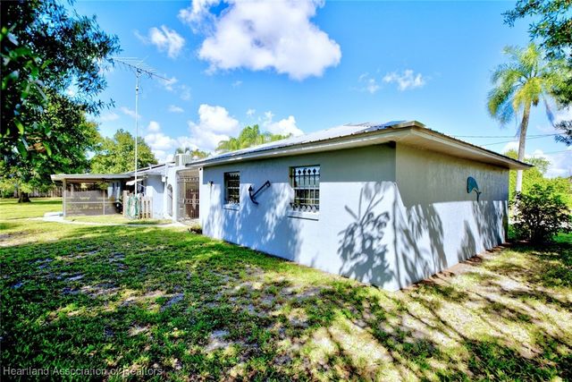 728 Lake Betty Drive, Lake Placid, FL 33852
