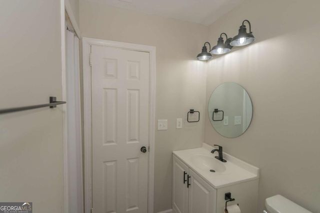 525 Baker Circle NW, Atlanta, GA 30318