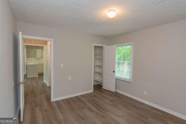 525 Baker Circle NW, Atlanta, GA 30318