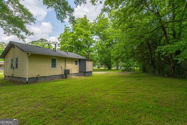 525 Baker Circle NW, Atlanta, GA 30318