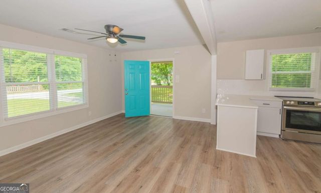 525 Baker Circle NW, Atlanta, GA 30318