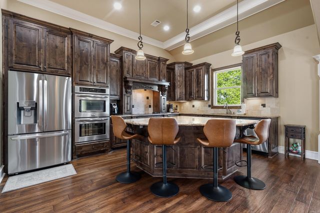 3 Gandia Place, Hot Springs Village, AR 71909