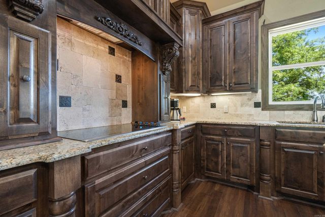 3 Gandia Place, Hot Springs Village, AR 71909