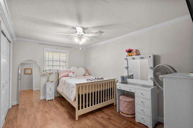 1001 Joseph Street, Pasadena, TX 77506