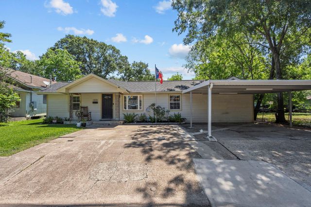 1001 Joseph Street, Pasadena, TX 77506
