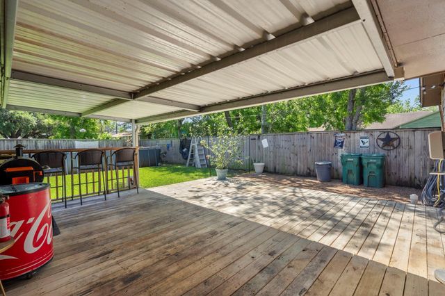 1001 Joseph Street, Pasadena, TX 77506