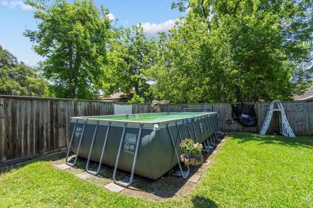 1001 Joseph Street, Pasadena, TX 77506