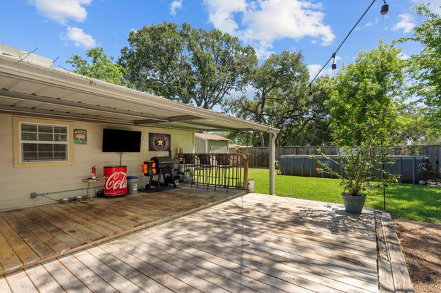 1001 Joseph Street, Pasadena, TX 77506